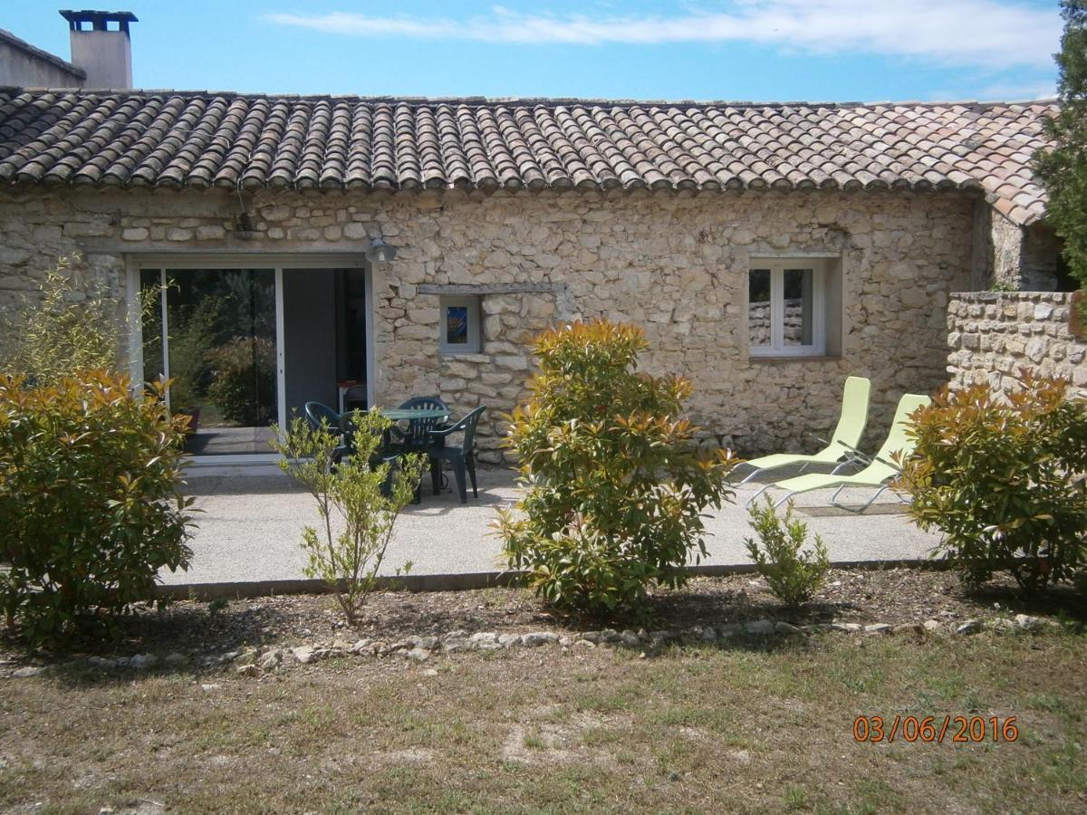 Les Conils - Gites Et Chambres D'Hotes Saint-Pierre-de-Vassols Buitenkant foto