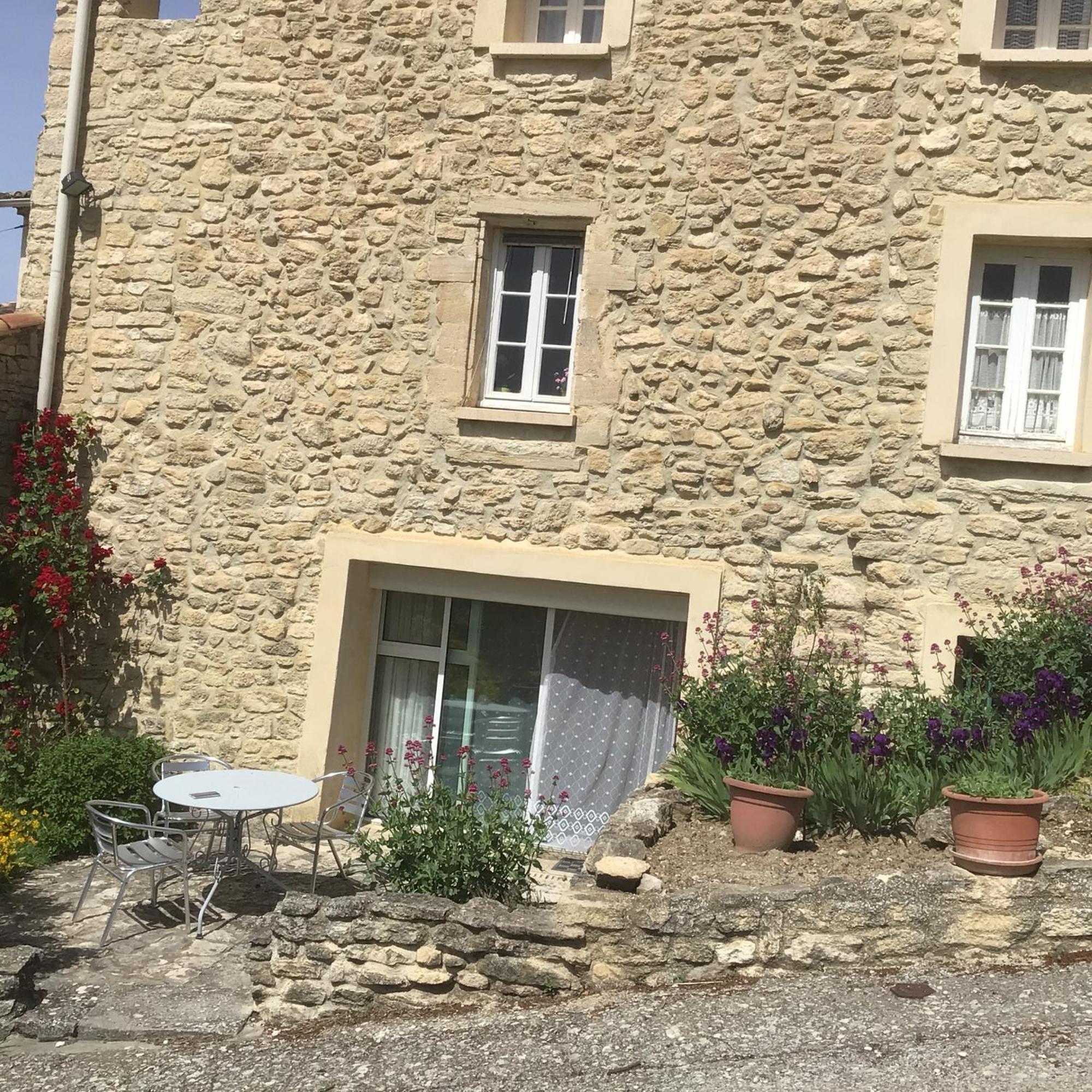 Les Conils - Gites Et Chambres D'Hotes Saint-Pierre-de-Vassols Buitenkant foto